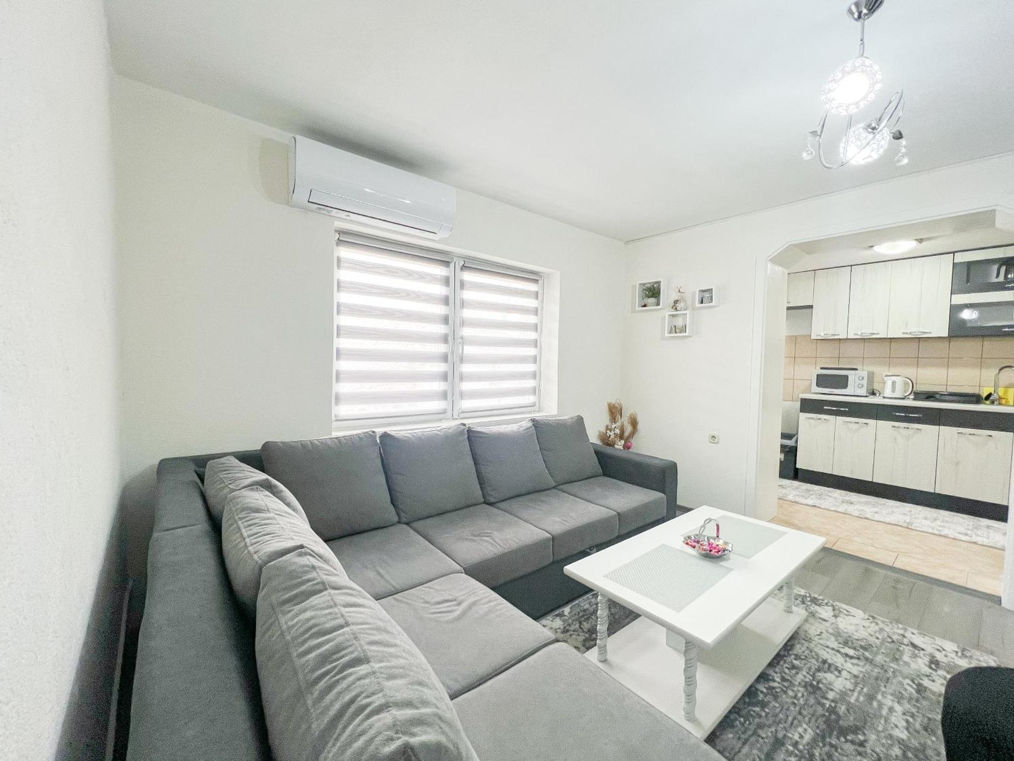 K&S Apartment Bistrik Stay
